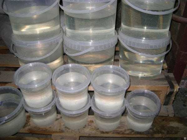 Эпоксидная смола ЭД-8 используется для изготовления армированного пластика