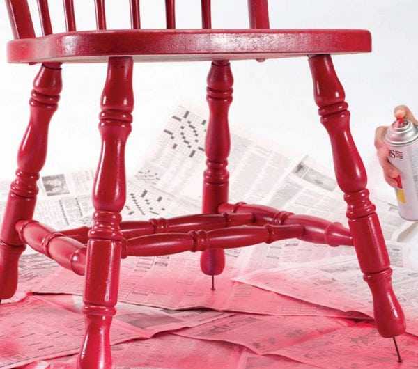 Красим стул в красный цвет 