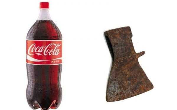 Кока-Кола и головка топора
